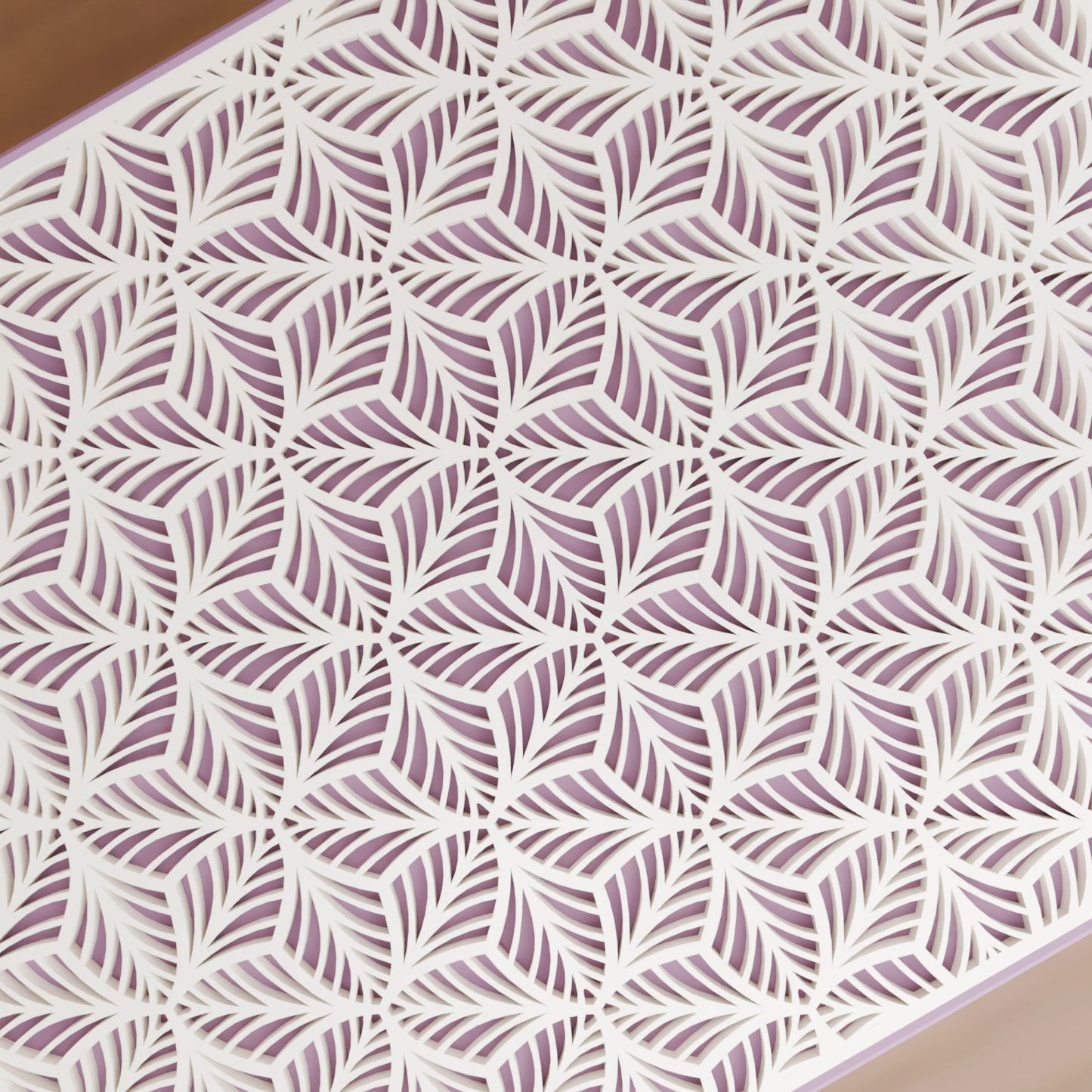 Nahaufnahme von Blattmuster von eleganter Geschenkbox, Gross - 25x20x14, Farbe Mattes Violett