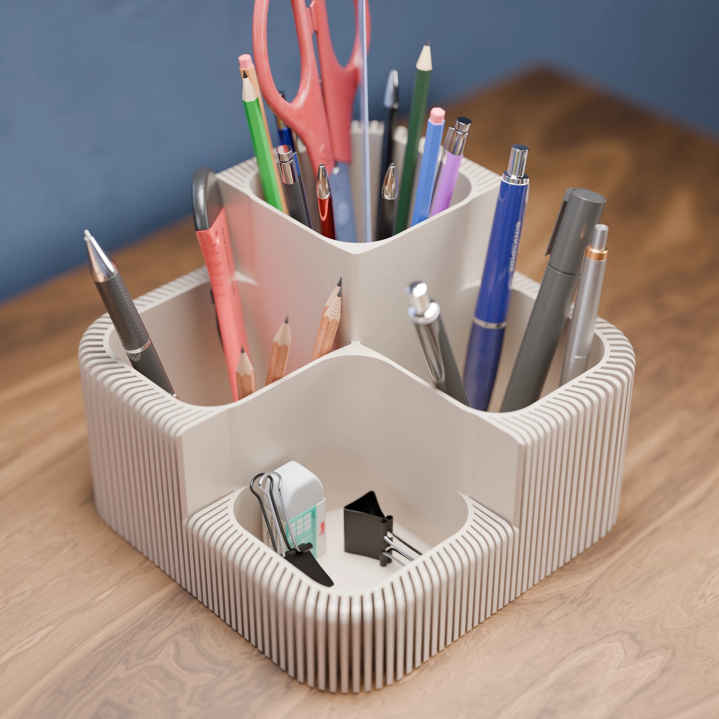 Eleganter Schreibtisch Organizer Clover mit vielen Stiften in der Farbe Army Beige
