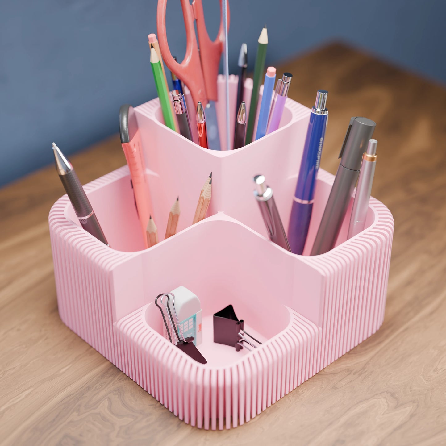 Eleganter Schreibtisch Organizer Clover mit vielen Stiften in der Farbe Candy