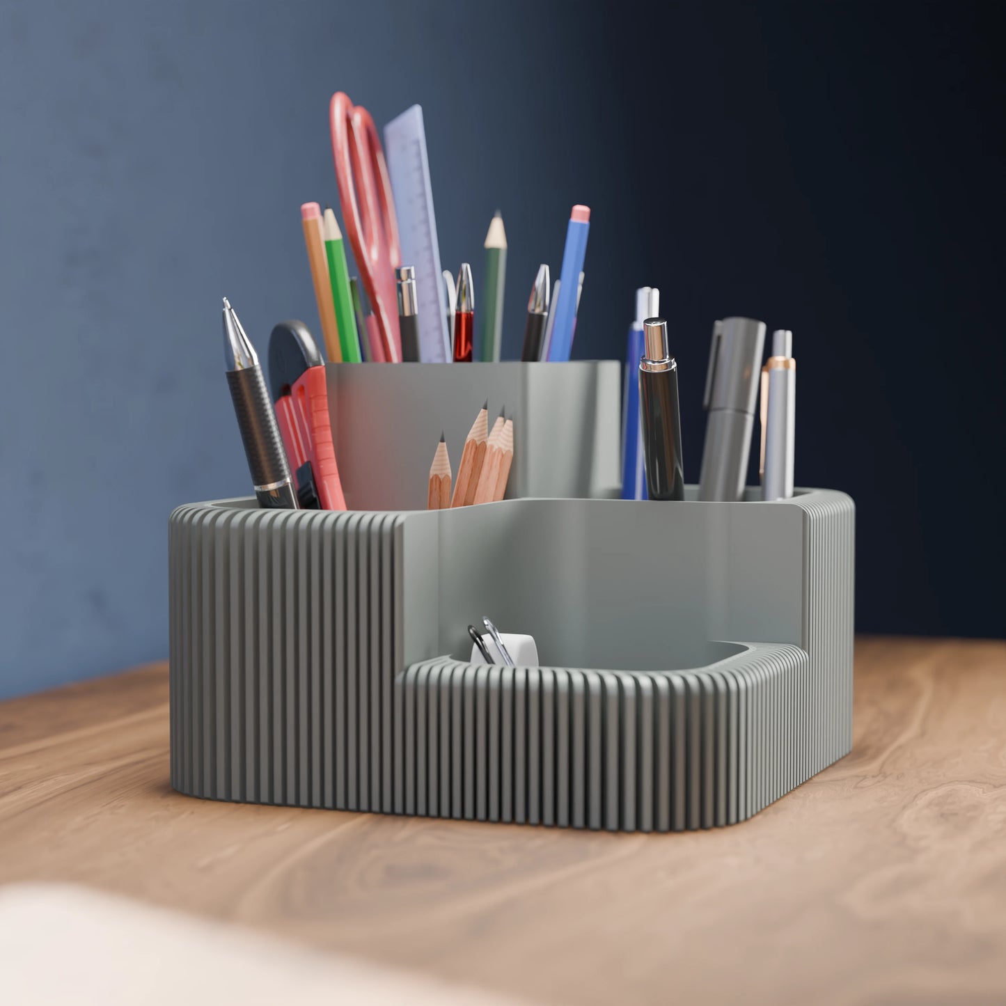 Eleganter Schreibtisch Organizer Clover von der Seite in der Farbe Mattes Grün