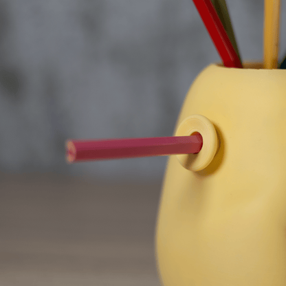 Penzilla – Lustiger Stifthalter mit Anspitzer & Schublade