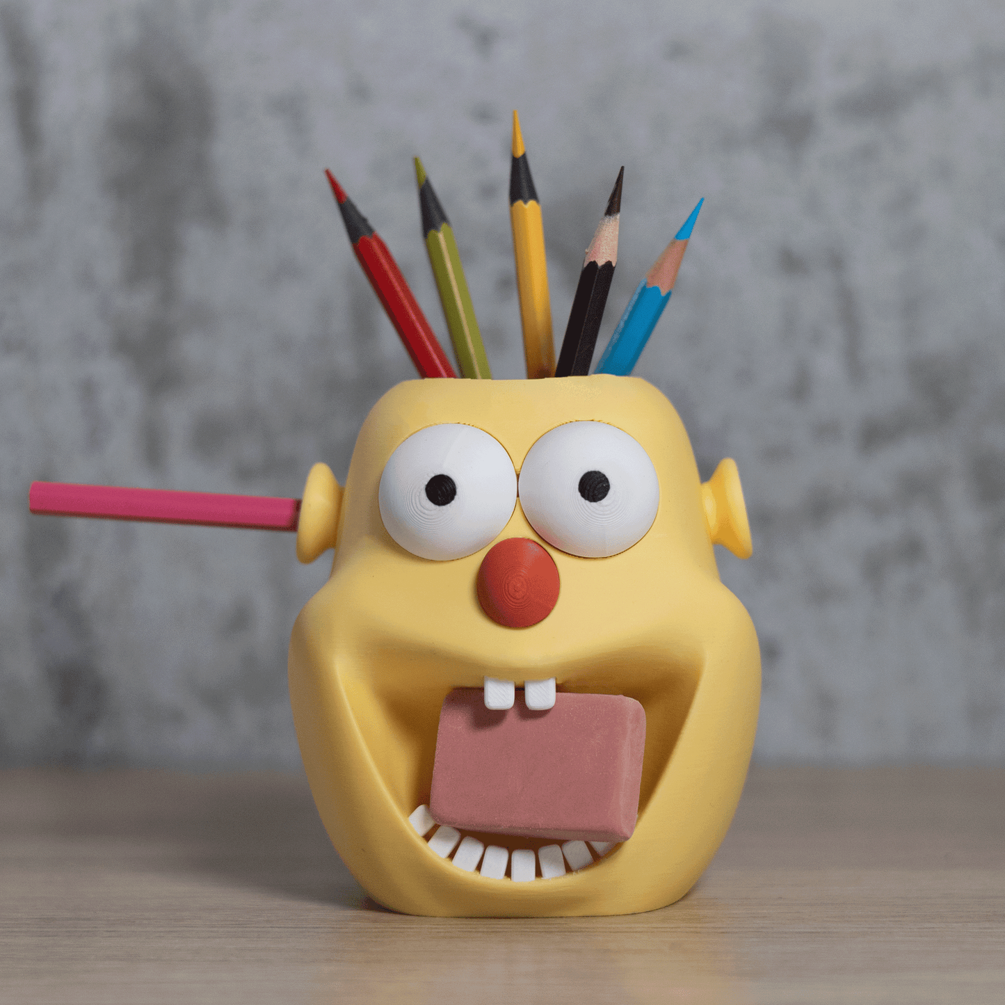 Penzilla – Lustiger Stifthalter mit Anspitzer & Schublade